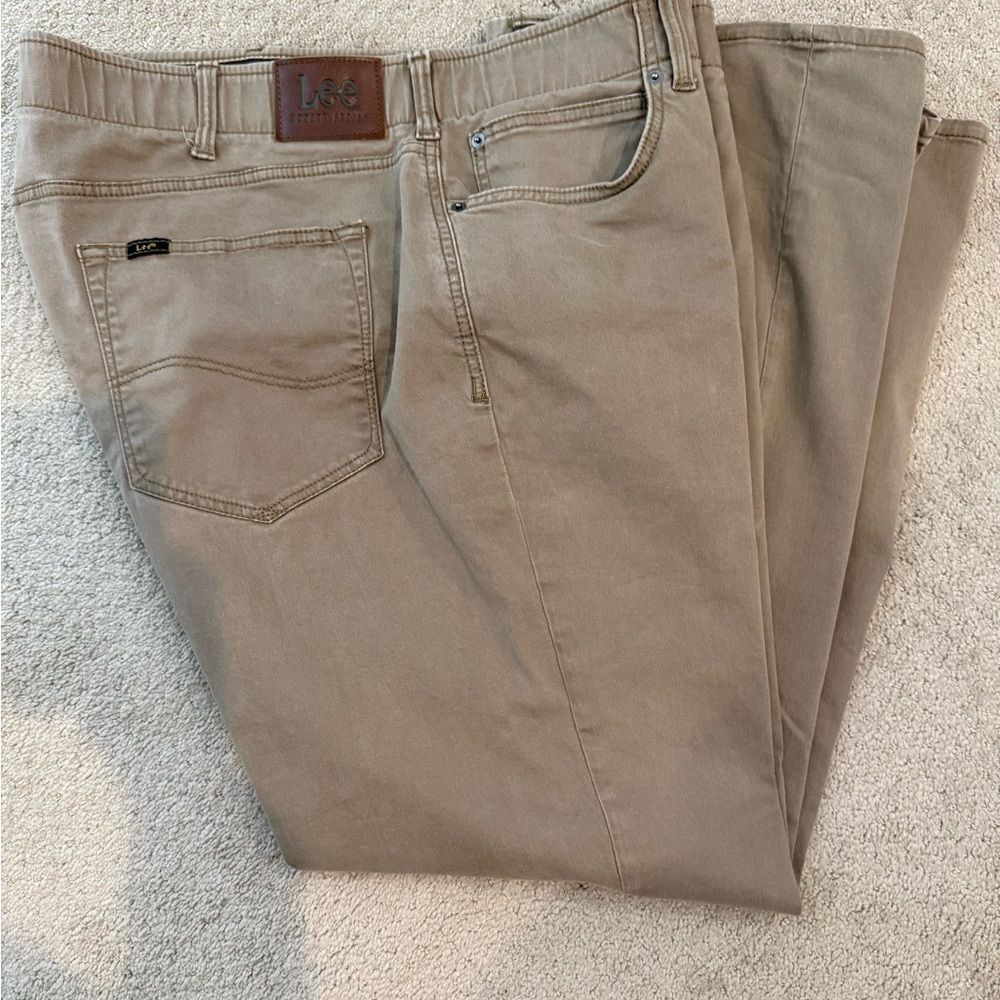 Lee Men's Khaki Straight Jeans